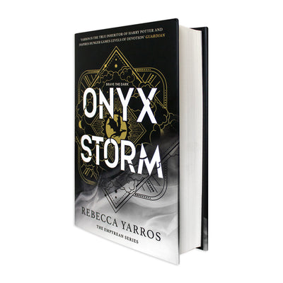 Onyx Storm Hardback Edition (With An Iron Flame Bookmark)